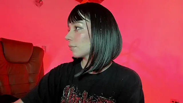 sweeet peach online show from 22, 12, 2025