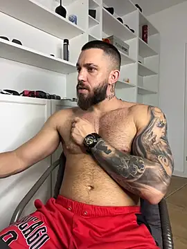 LoveIsBlind  online show from 22, 9, 2025