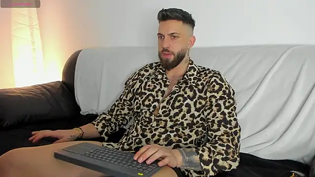 Snapshot of LoveIsBlind_ chatting on 16, 5, 2026 LoveIsBlind online show from 16, 5, 2026