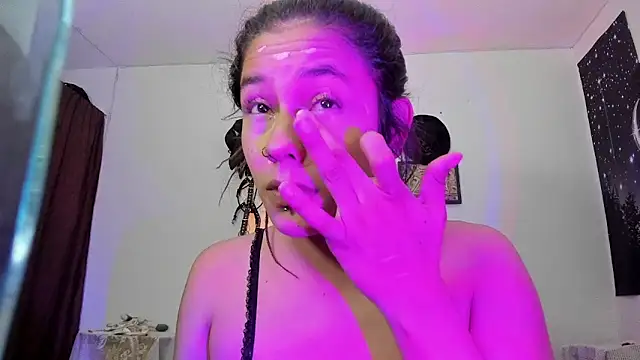 Snapshot of MIAUTENA chatting on 6, 5, 2026 MIAUTENA online show from 6, 5, 2026
