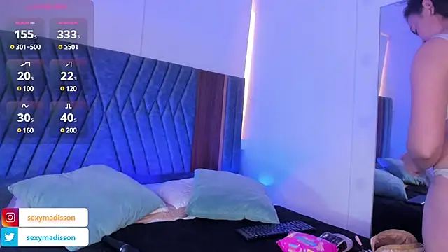 MADISSONLOVE  online show from 28, 1, 2025