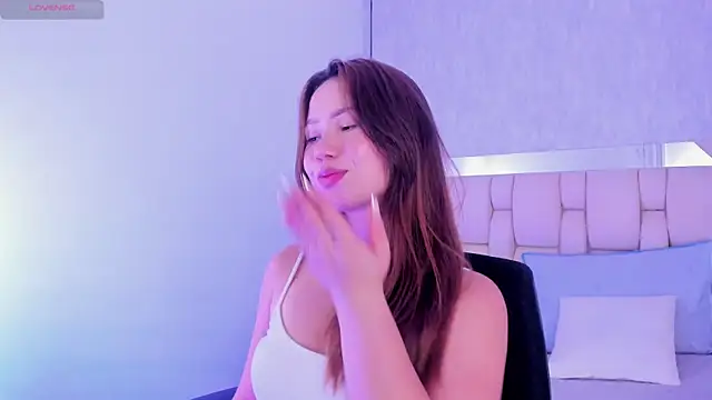 Roxie-Summers11 online show from 19, 2, 2025