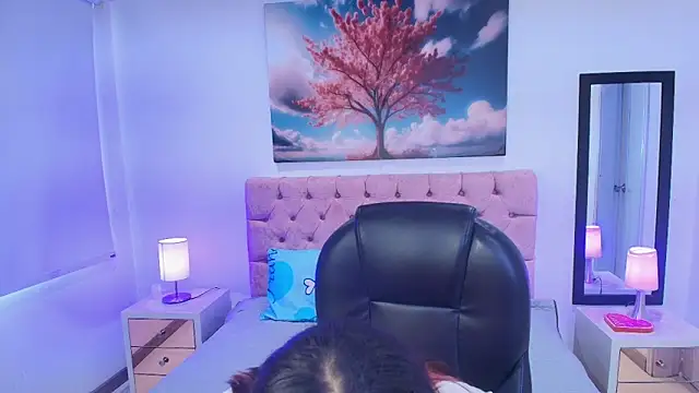 Emma monserrat online show from 10, 1, 2026