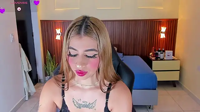 Snapshot of LUCYAMARS1 chatting on 26, 11, 2025 LUCYAMARS1 online show from 26, 11, 2025