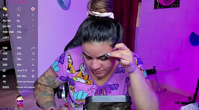 Snapshot of Sharon_hils chatting on 2, 12, 2024 Sharon hils online show from 2, 12, 2024