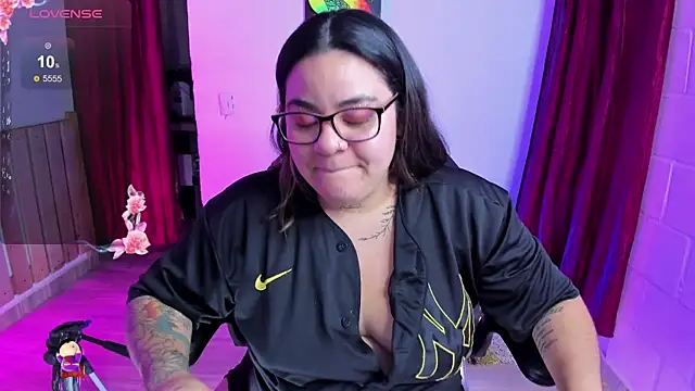 Snapshot of Sharon_hils chatting on 24, 1, 2025 Sharon hils online show from 24, 1, 2025