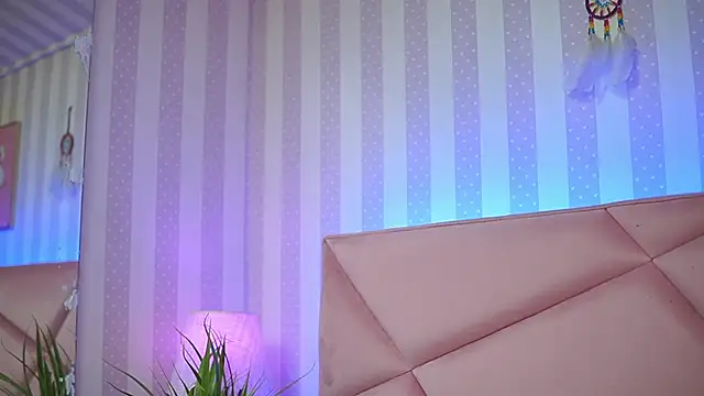 Snapshot of SabrinaHope chatting on 15, 3, 2025 SabrinaHope online show from 15, 3, 2025