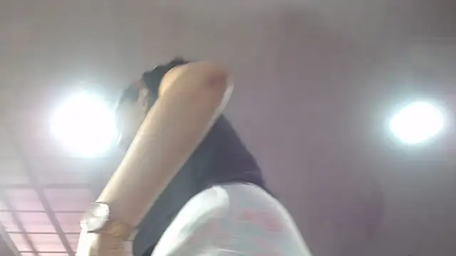 DanaiOluyi online show from 23, 2, 2025