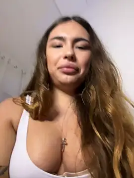 Snapshot of mint_melissaaa chatting on 17, 1, 2025 mint melissaaa online show from 17, 1, 2025