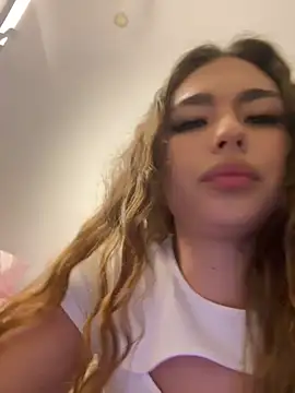 Snapshot of mint_melissaaa chatting on 11, 3, 2025 mint melissaaa online show from 11, 3, 2025