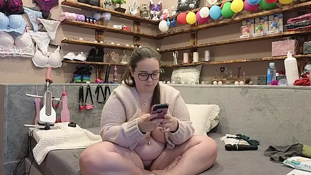 Snapshot of Kimberly-Caprice chatting on 13, 2, 2025 Kimberly-Caprice online show from 13, 2, 2025