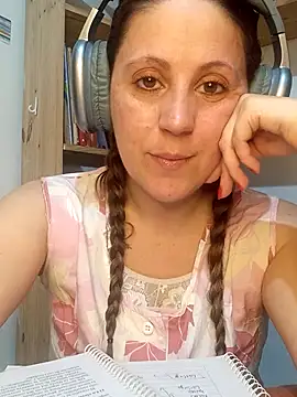 SofiEstevez online show from 17, 9, 2025