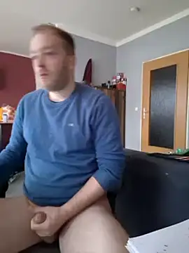 Henner33 online show from 2, 3, 2025