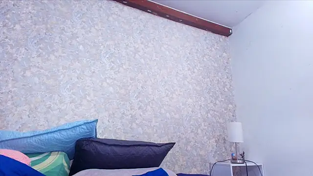 Snapshot of nicol_f chatting on 28, 11, 2025 nicol f online show from 28, 11, 2025