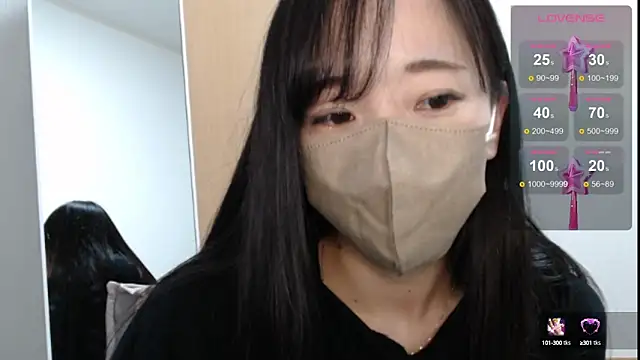 Rio chan  online show from 18, 2, 2025