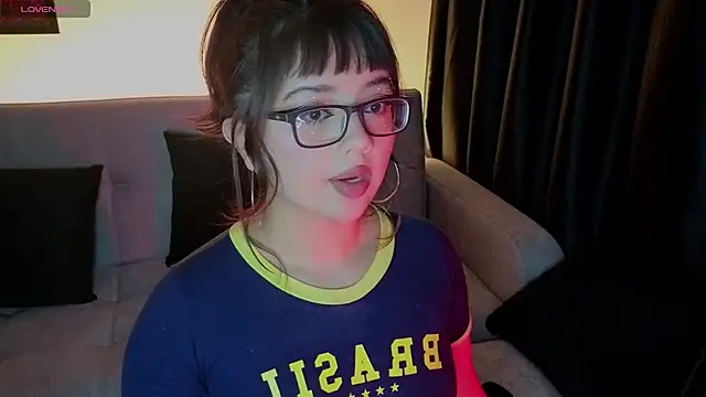 missy taylor  online show from 13, 11, 2025