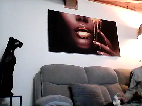 Snapshot of Bigkisslove chatting on 2, 4, 2026 Bigkisslove online show from 2, 4, 2026