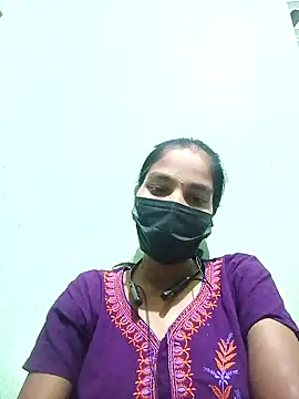 Snapshot of anusiya01 chatting on 3, 2, 2025 anusiya01 online show from 3, 2, 2025