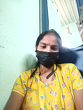 Snapshot of anusiya01 chatting on 24, 2, 2025 anusiya01 online show from 24, 2, 2025