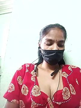 Snapshot of anusiya01 chatting on 26, 2, 2025 anusiya01 online show from 26, 2, 2025