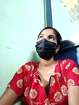 Snapshot of anusiya01 chatting on 10, 3, 2025 anusiya01 online show from 10, 3, 2025