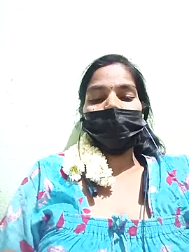 Snapshot of anusiya01 chatting on 26, 9, 2025 anusiya01 online show from 26, 9, 2025