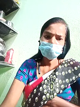 Snapshot of anusiya01 chatting on 5, 10, 2025 anusiya01 online show from 5, 10, 2025