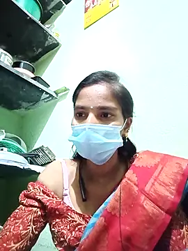 Snapshot of anusiya01 chatting on 18, 11, 2025 anusiya01 online show from 18, 11, 2025