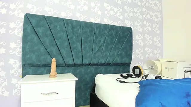 Snapshot of BritneySweet_ chatting on 7, 12, 2024 BritneySweet online show from 7, 12, 2024
