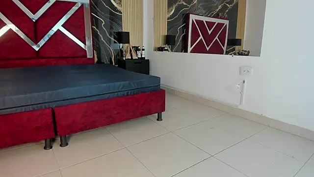Snapshot of BritneySweet_ chatting on 8, 10, 2025 BritneySweet online show from 8, 10, 2025