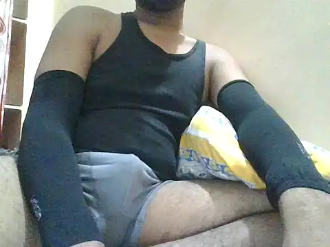 Snapshot of Rohan_200219 chatting on 27, 3, 2026 Rohan 200219 online show from 27, 3, 2026