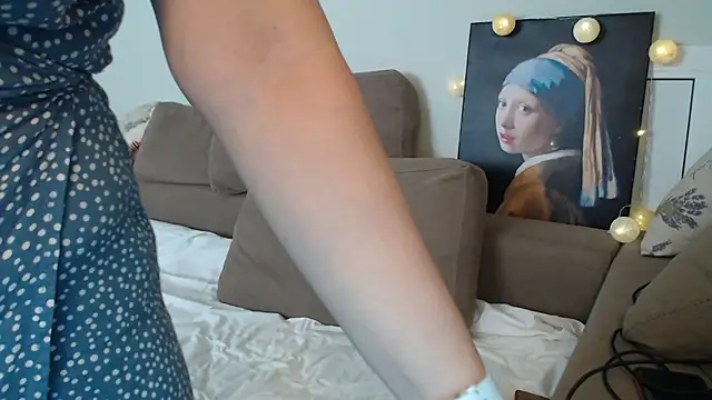 Snapshot of Mallinia chatting on 25, 11, 2025 Mallinia online show from 25, 11, 2025