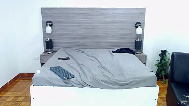 Loony Zion online show from 24, 2, 2025