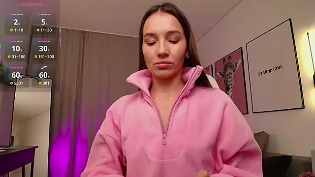 Bellla Haddid online show from 25, 11, 2025