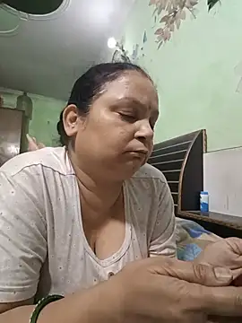 Snapshot of Kavya_kapoor chatting on 18, 7, 2026 Kavya kapoor online show from 18, 7, 2026