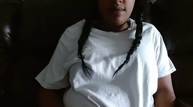 thekelliecapri online show from 23, 12, 2024