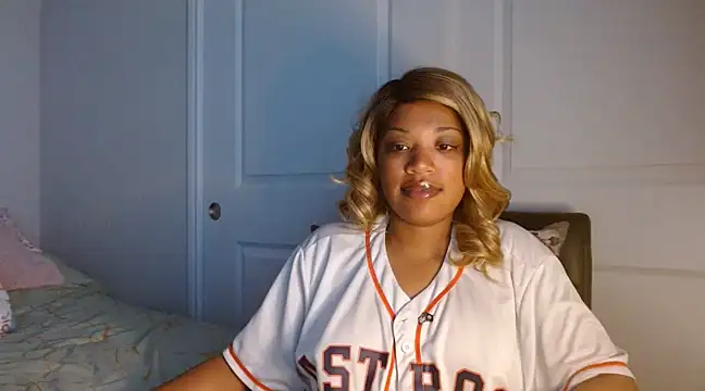 thekelliecapri online show from 31, 1, 2025