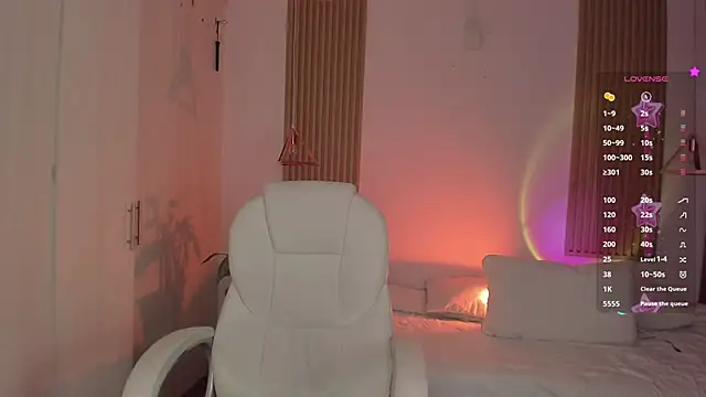 Kendall Bunnyy online show from 13, 10, 2025