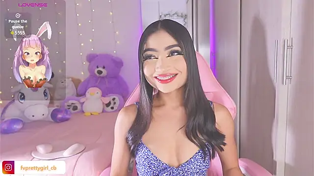 Snapshot of urfavprettygirl chatting on 10, 11, 2025 urfavprettygirl online show from 10, 11, 2025