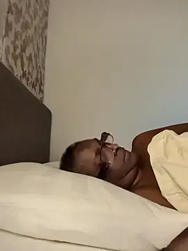 mamakarma1403 online show from 17, 4, 2026