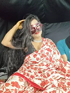 Snapshot of Hotty-priyanka chatting on 29, 4, 2026 Hotty-priyanka online show from 29, 4, 2026
