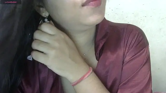 Preeti-Sexy online show from 14, 4, 2026