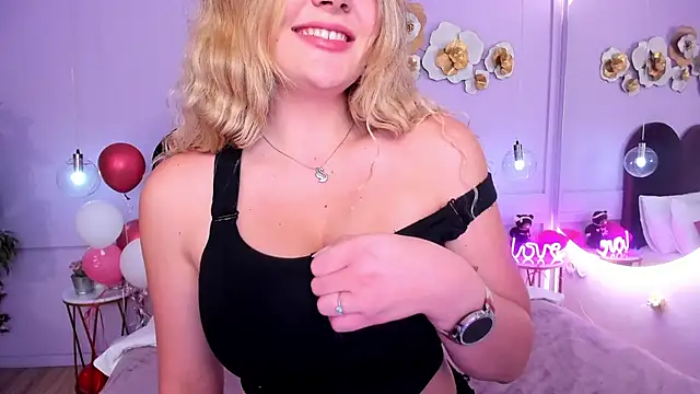 Snapshot of ZaraBloom chatting on 21, 11, 2025 ZaraBloom online show from 21, 11, 2025