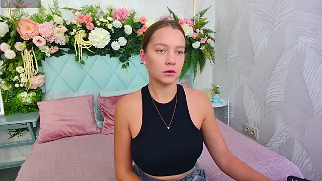 Snapshot of AliceBrayan chatting on 11, 10, 2025 AliceBrayan online show from 11, 10, 2025