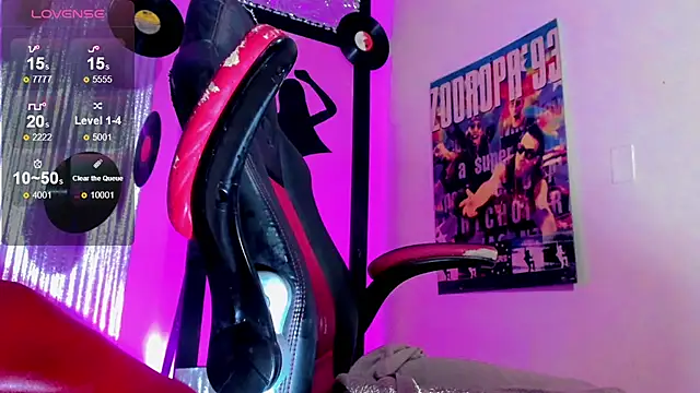 nicol gill  online show from 23, 4, 2026