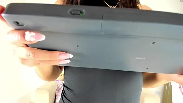 Charlotte cowell sub1  online show from 24, 1, 2025