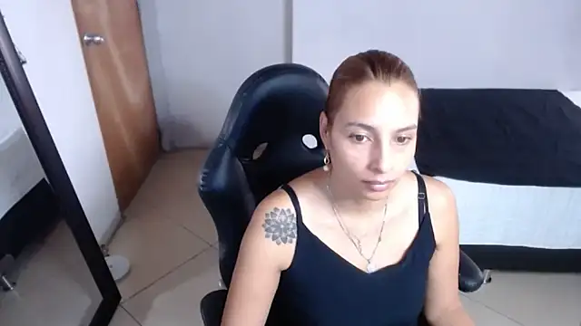 Snapshot of mykaelahoney chatting on 28, 7, 2026 mykaelahoney online show from 28, 7, 2026
