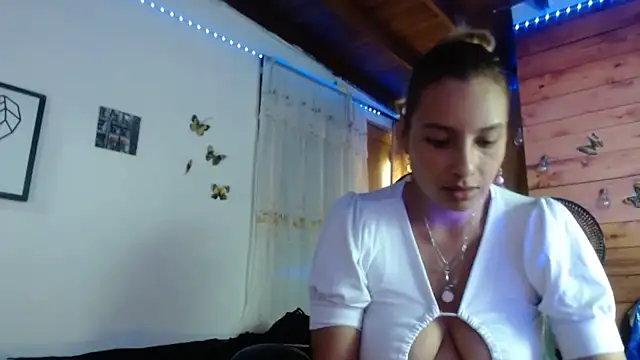 Snapshot of mykaelahoney chatting on 28, 7, 2026 mykaelahoney online show from 28, 7, 2026