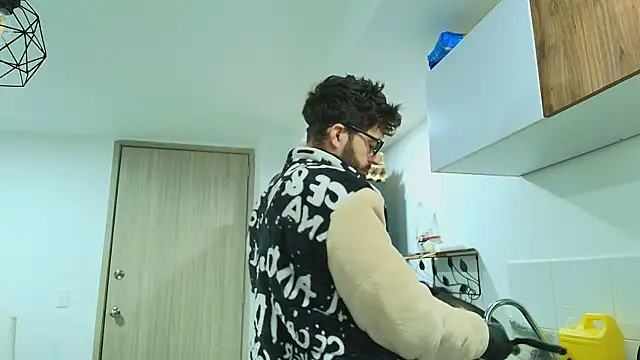 thomas gun online show from 24, 2, 2026