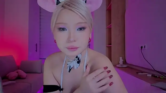 RileyMee online show from 1, 11, 2025